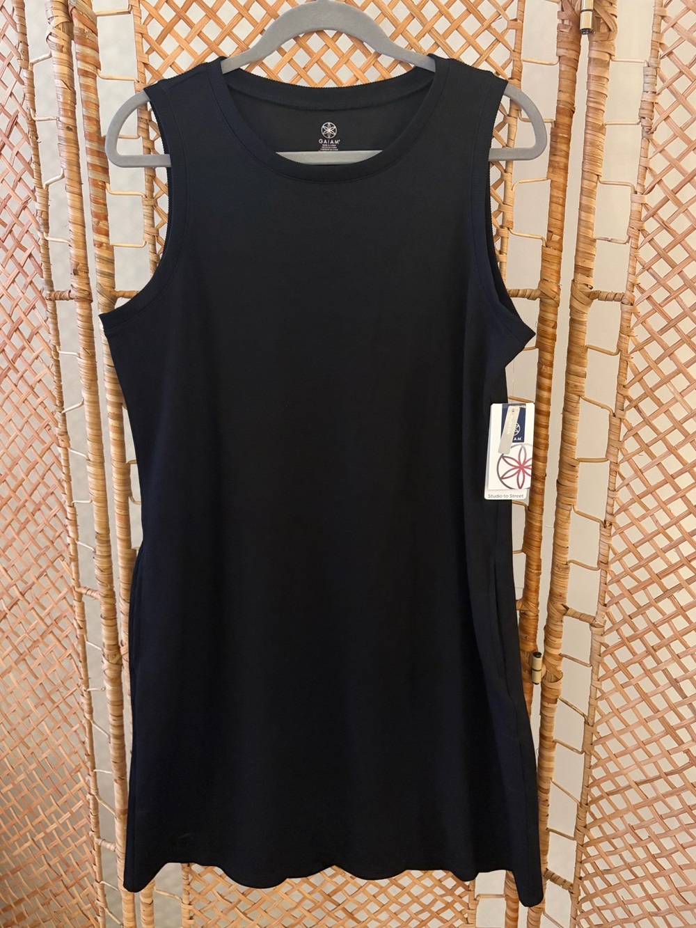 NWT GAIAM Black Ribbed Crewneck Knee-Length Tank Dress - Picture 2 of 8
